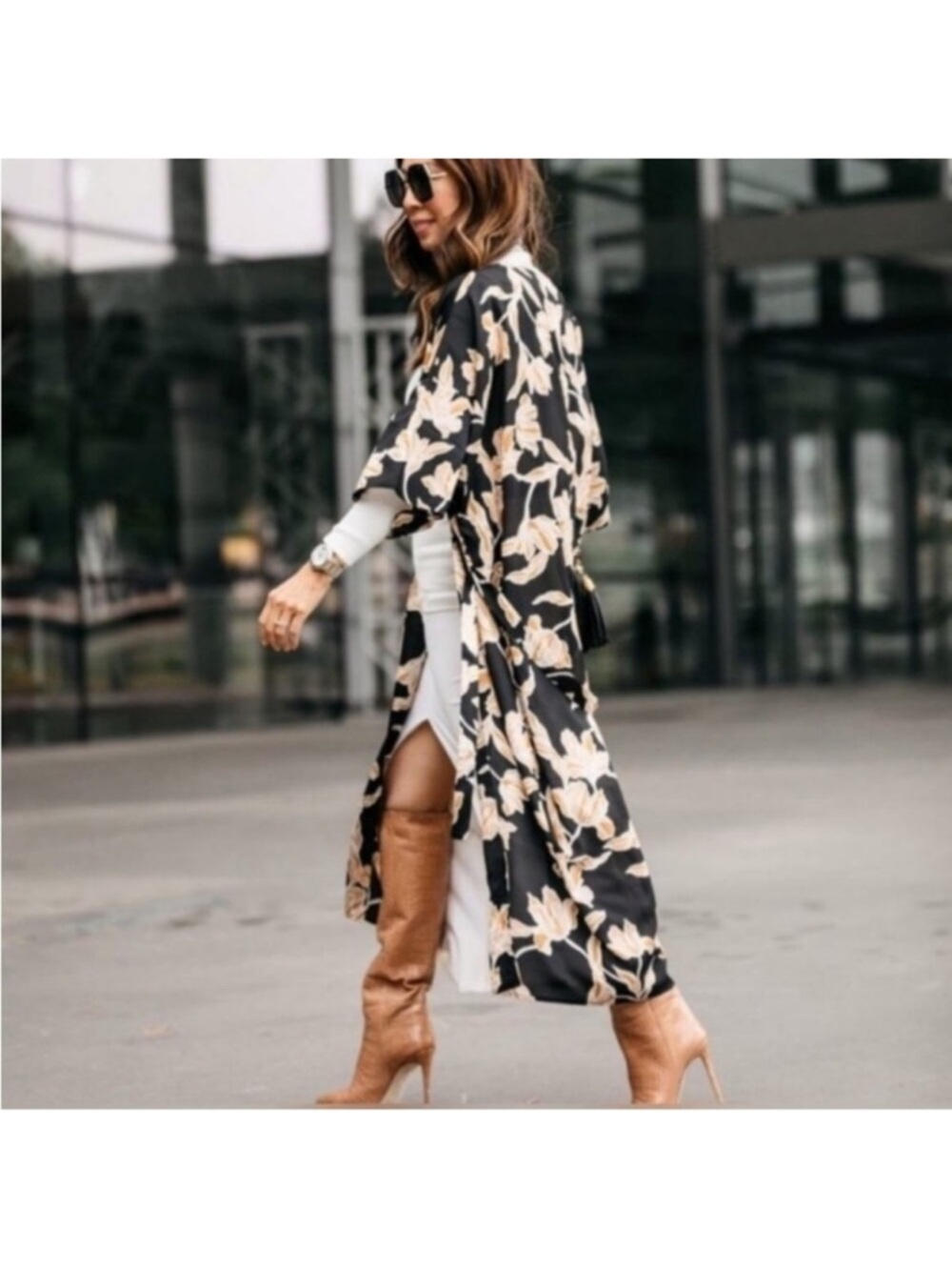 Maison Du Soir- Serene Floral Black/Gold Kimono Robe - S/M - Picture 8 of 9